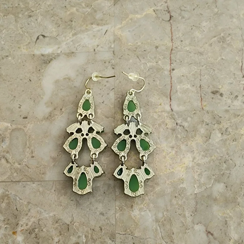 Stony Tear Drop Two Tone Green Stone Fashion Earrings